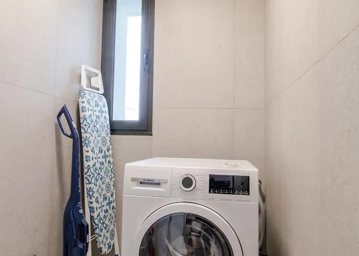 Appartamento Hostwise - Stylish Flat With Terrace & Garage