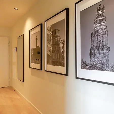 Apartment Hostwise - Stylish Flat With Terrace & Garage *