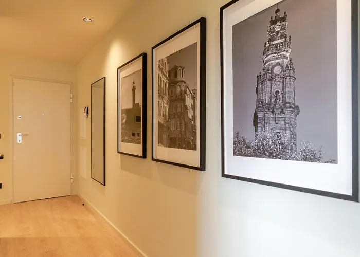 Apartment Hostwise - Stylish Flat With Terrace & Garage *