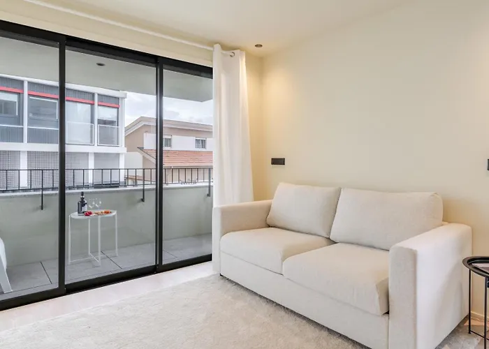 Hostwise - Stylish Flat With Terrace & Garage Apartamento Oporto